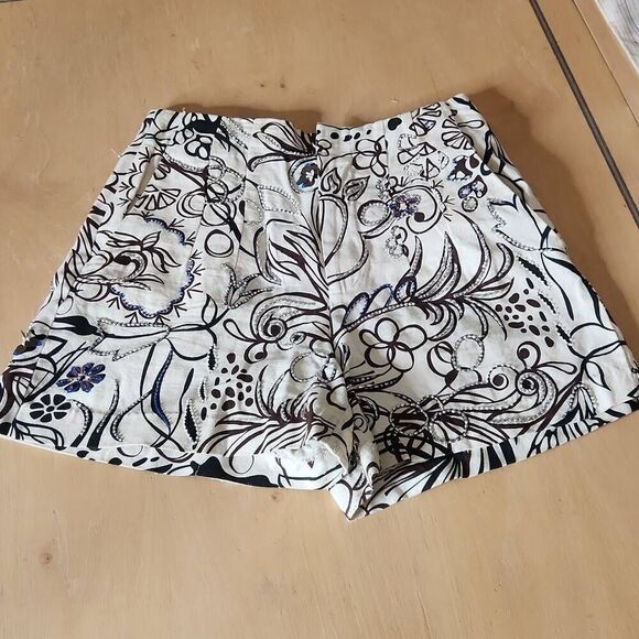 Zara cream printed jewelry high waisted shorts women's size 8 - Picture 1 of 5